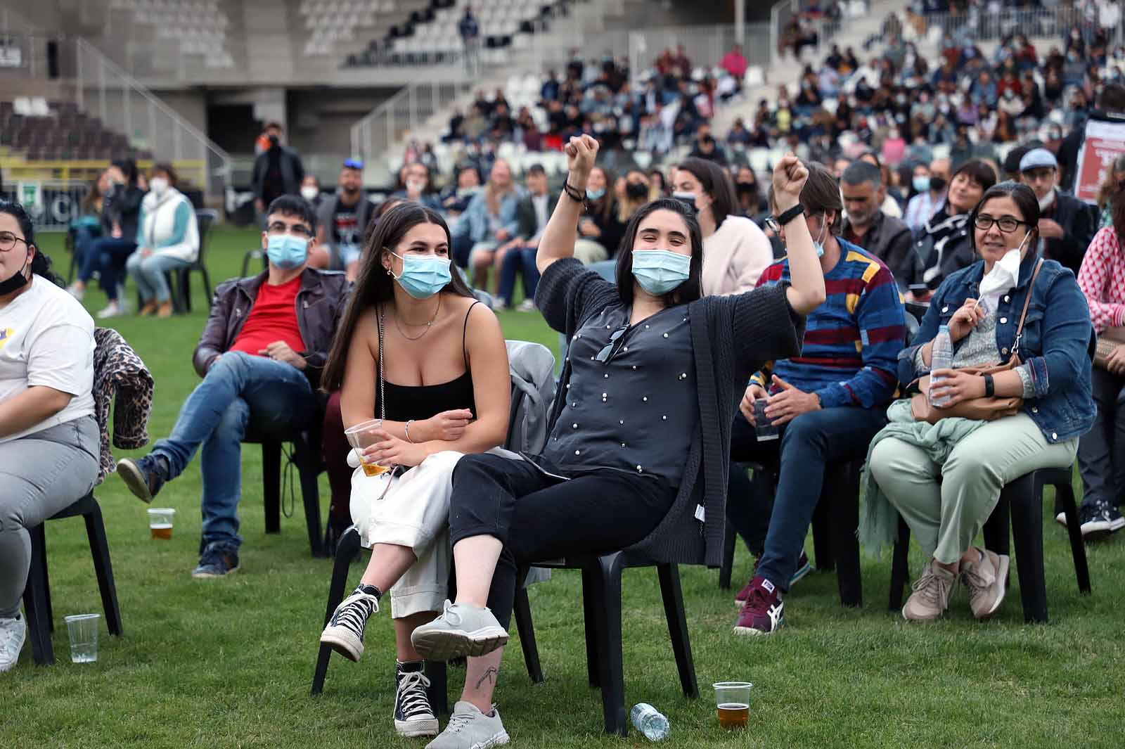 El grupo indie congrega a 2.500 personas en El Plantío en uno de los platos fuertes de los Sampedros