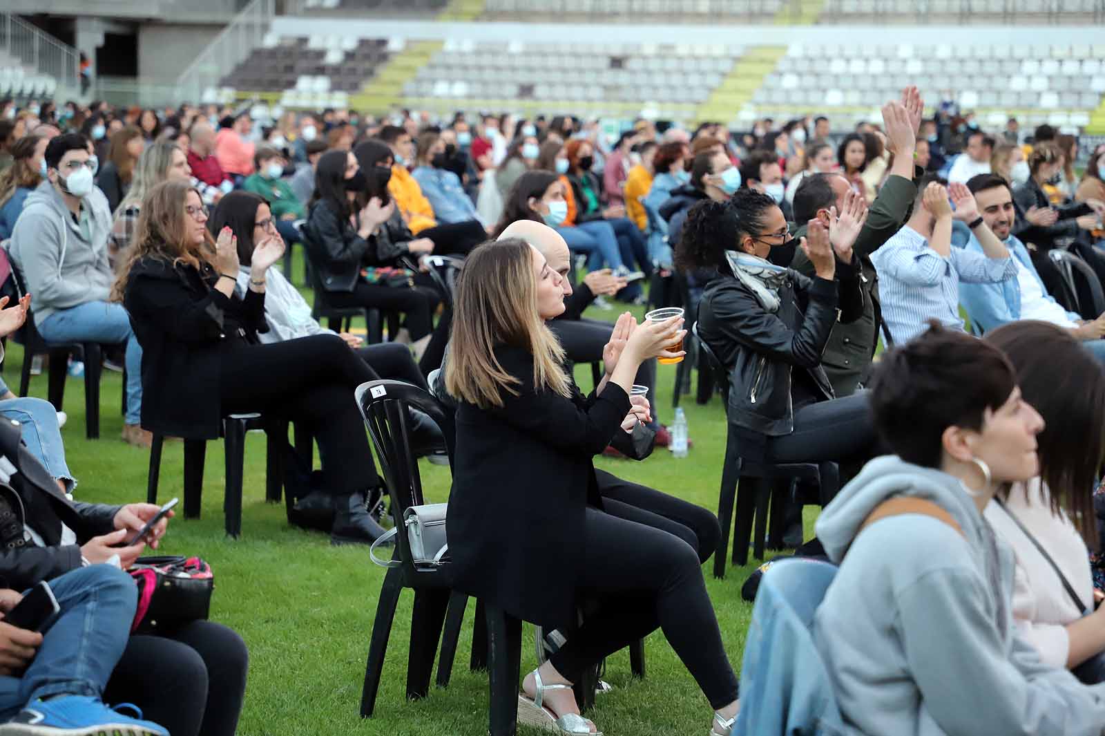 El grupo indie congrega a 2.500 personas en El Plantío en uno de los platos fuertes de los Sampedros