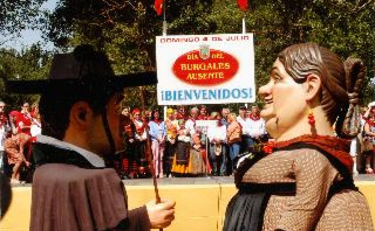 Fiesta del Burgalés Ausente en el año 2004. 