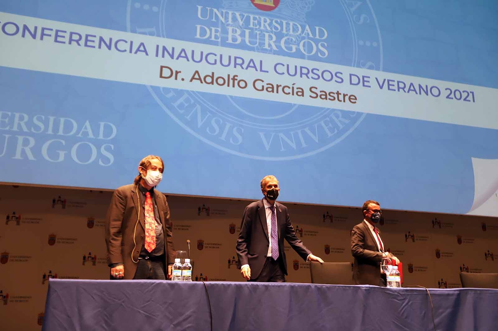 El prestigioso virólogo burgalés se acerca hasta el Fórum para inaugurar los cursos de verano de la UBU.