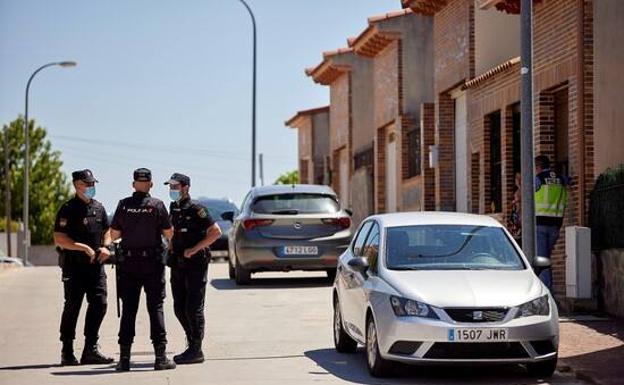 La Policía detiene 22 personas vinculadas a una red de trata