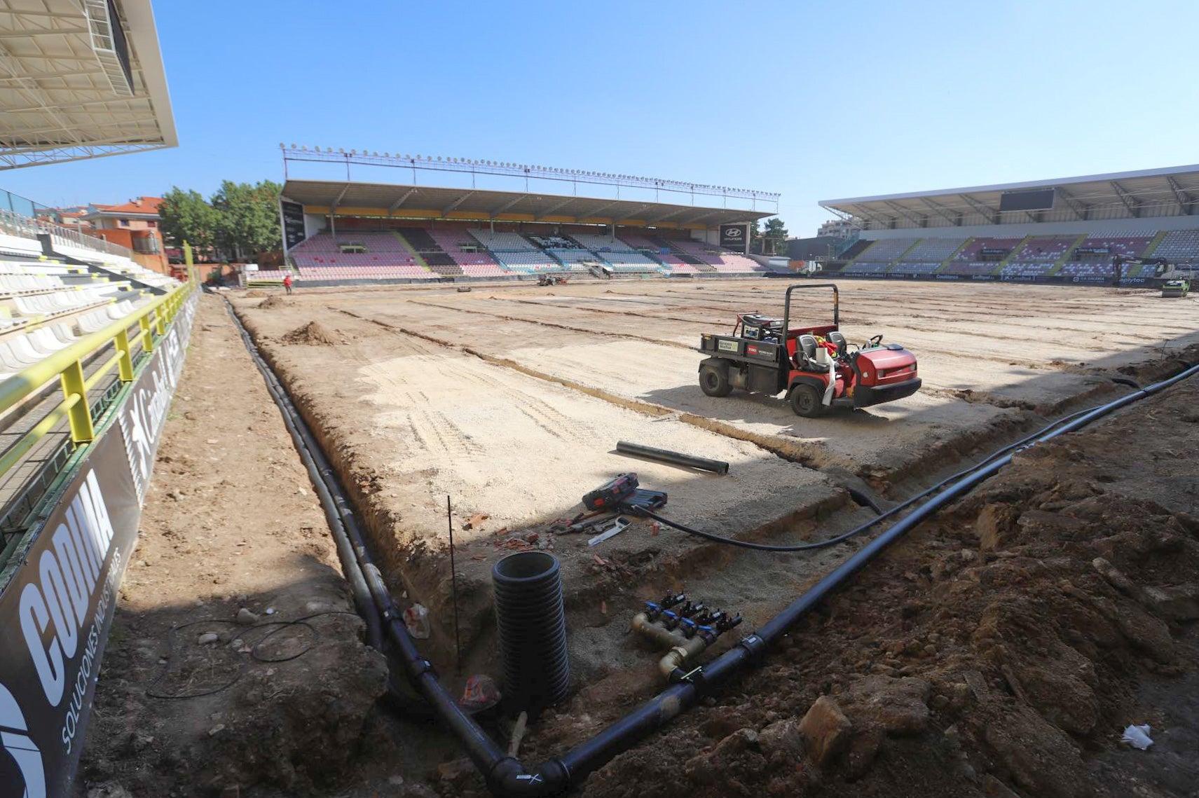 Fotos: El Plantío se prepara para su regreso a Segunda División