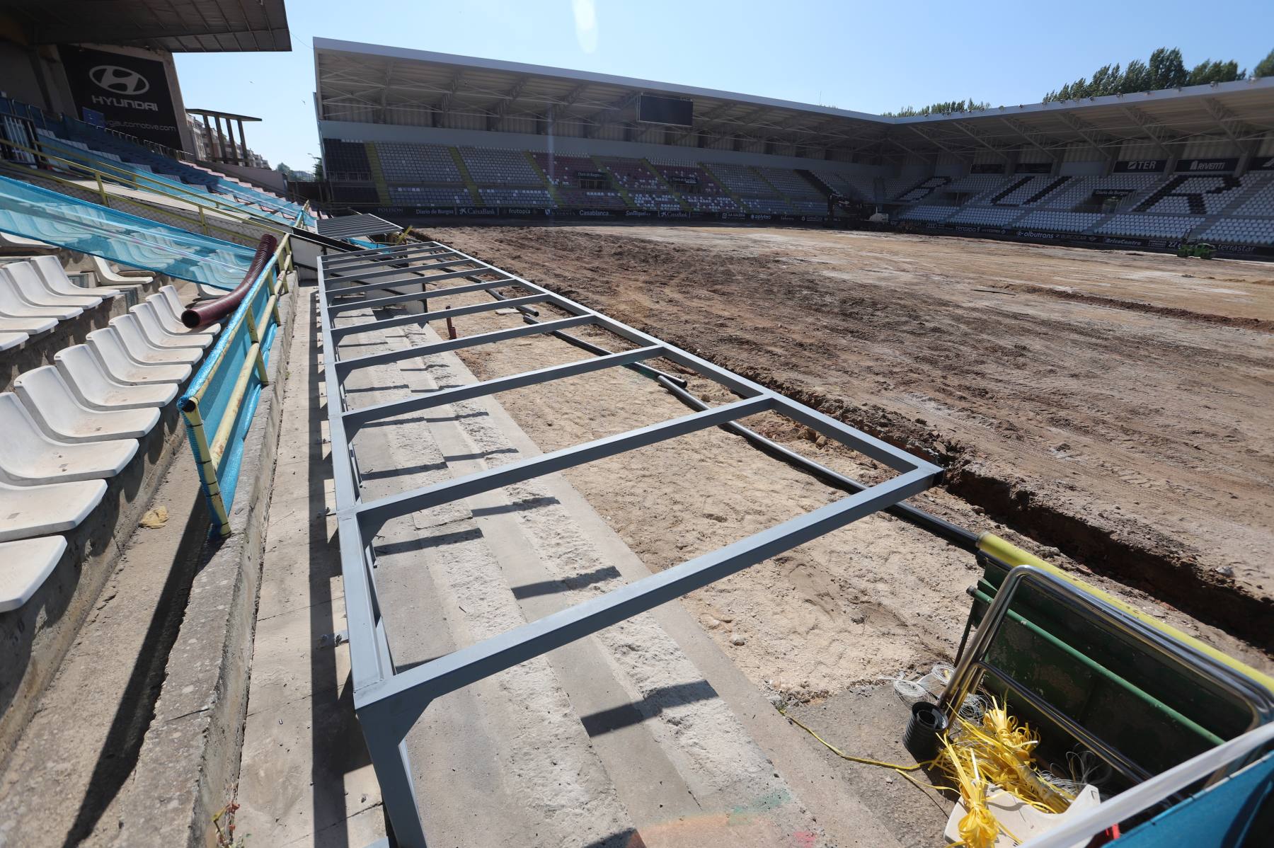 Fotos: El Plantío se prepara para su regreso a Segunda División