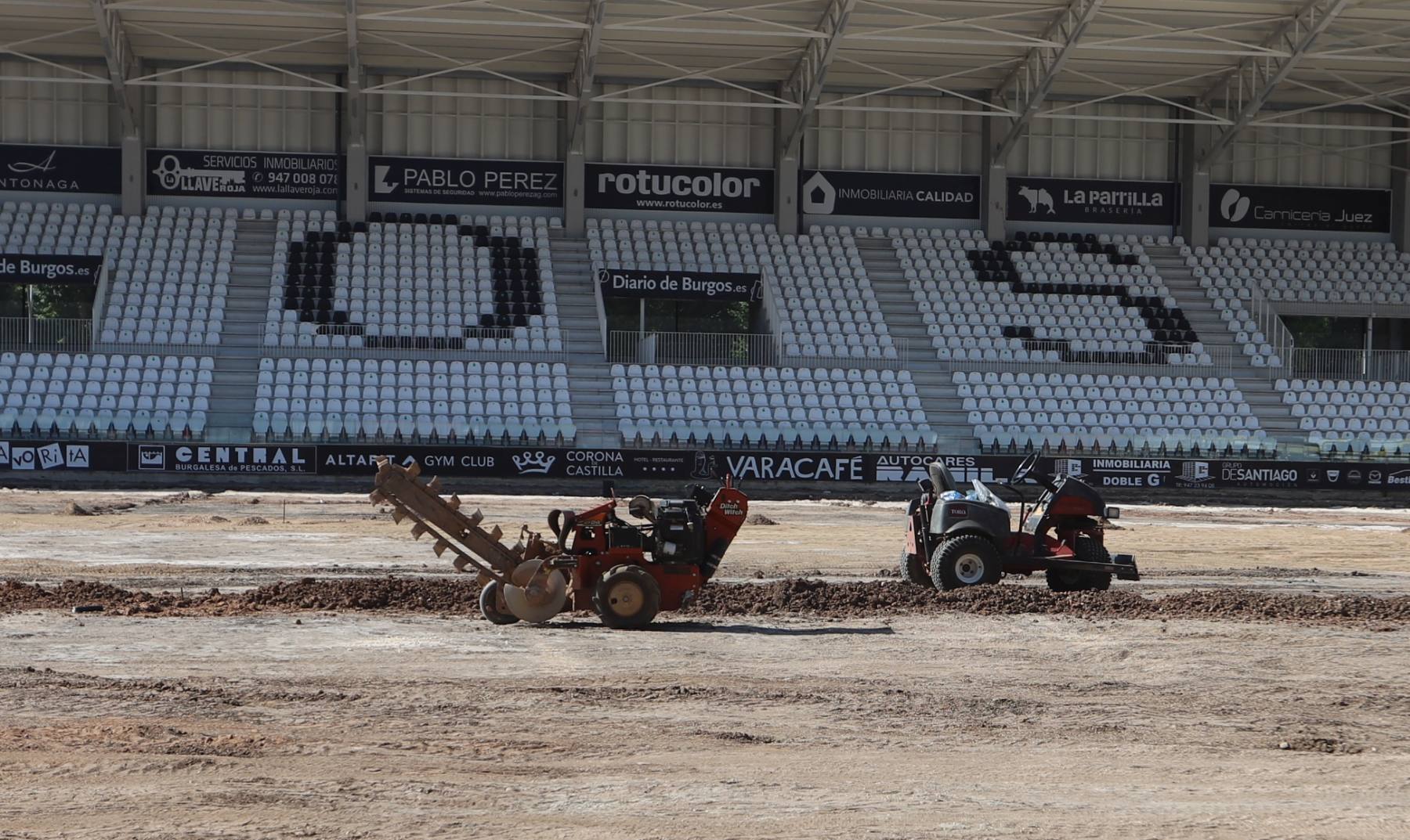 Fotos: El Plantío se prepara para su regreso a Segunda División