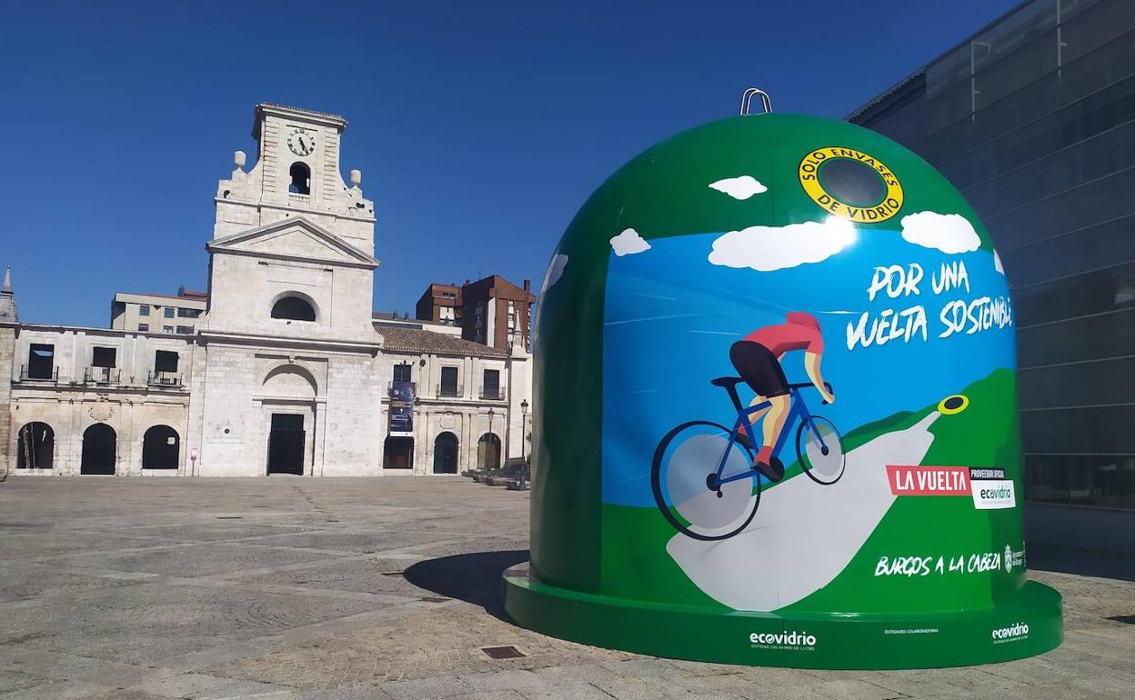 Plaza de San Juan alberga el contenedor más grande del mundo. 