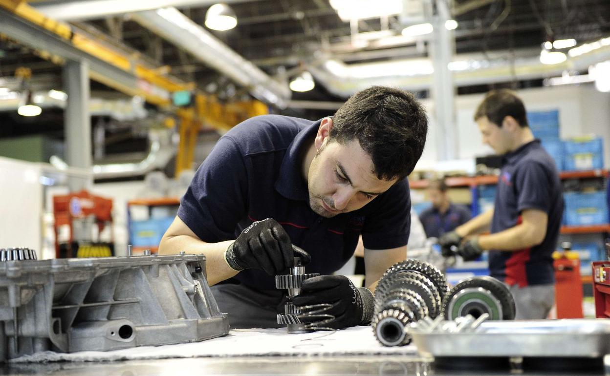 La cuarta parte de los trabajadores burgaleses son en la industria. 