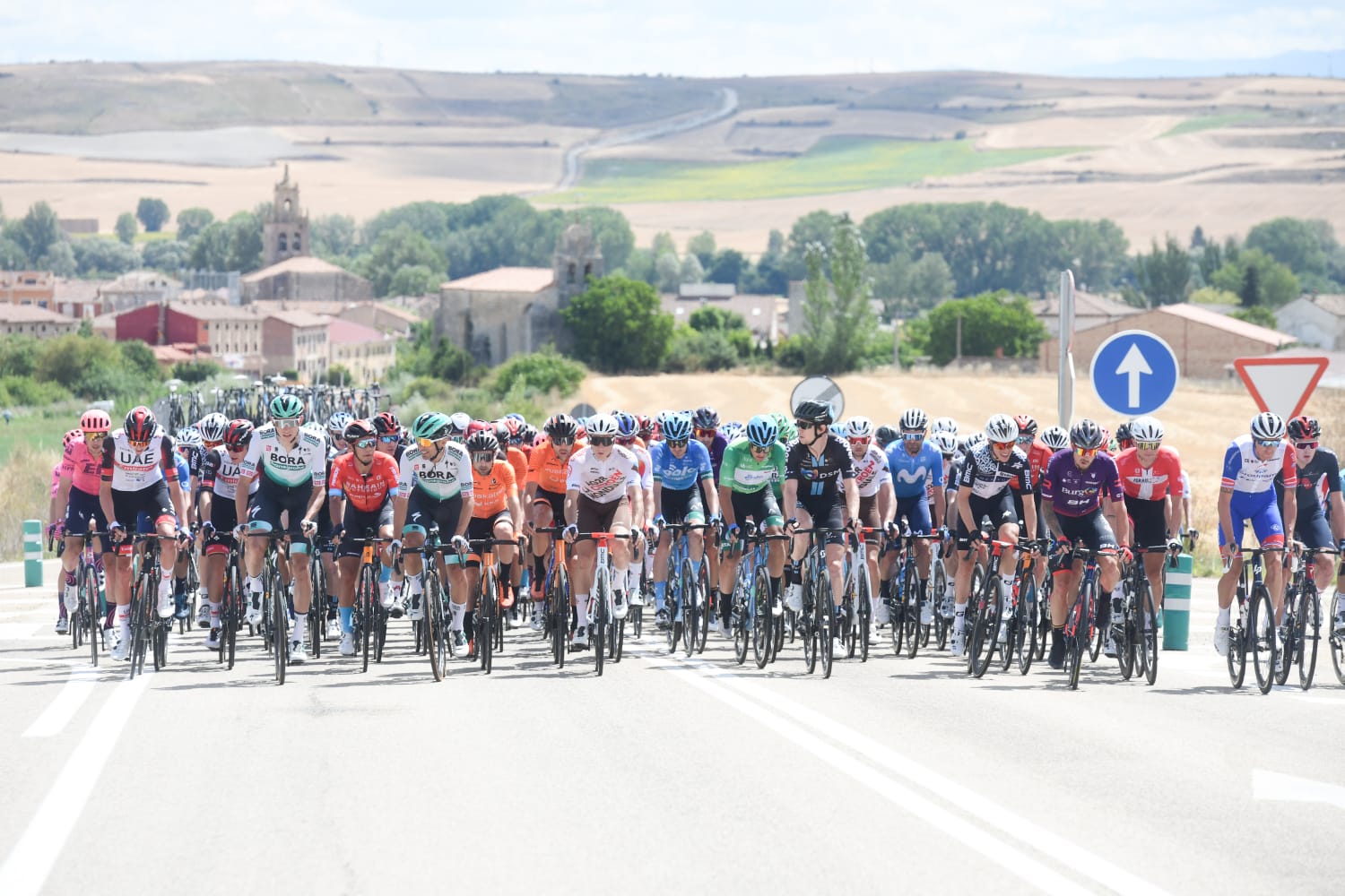 Fotos: Juan Sebastián Molano se lleva la victoria de la segunda etapa de la Vuelta a Burgos