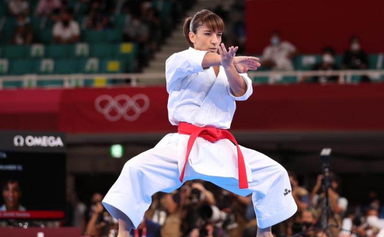 Sandra Sánchez, durante el ejercicio que le ha dado el oro. 