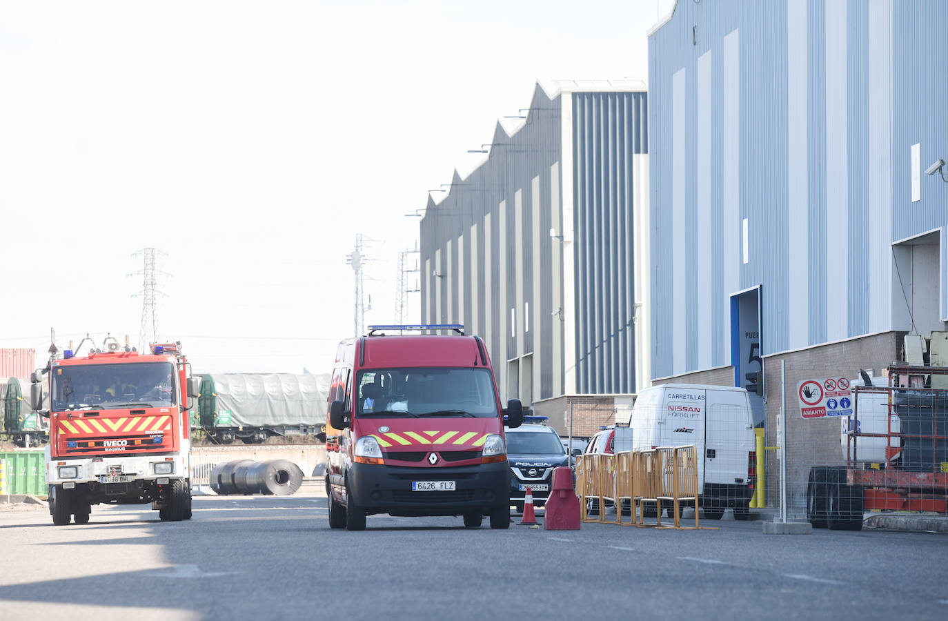 Accidente laboral en Gonvarri donde han fallecido dos trabajadores tras caer de una altura de 10 metros.