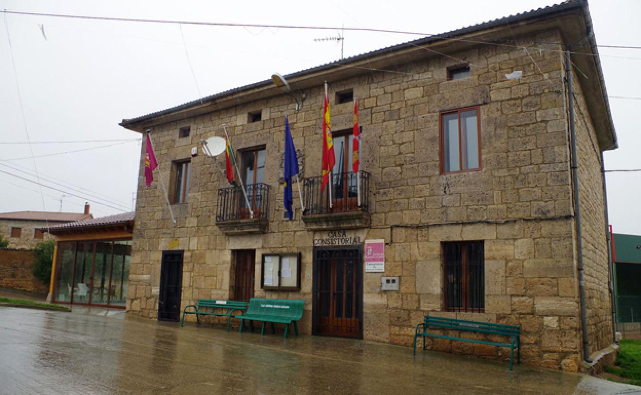 Ayuntamiento de Villaldemiro. 