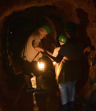 Fotos: Visita con candiles a Mina Esperanza, en Olmos de Atapuerca