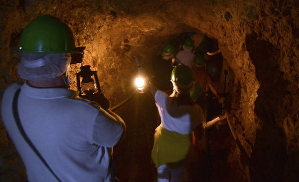 Fotos: Visita con candiles a Mina Esperanza, en Olmos de Atapuerca