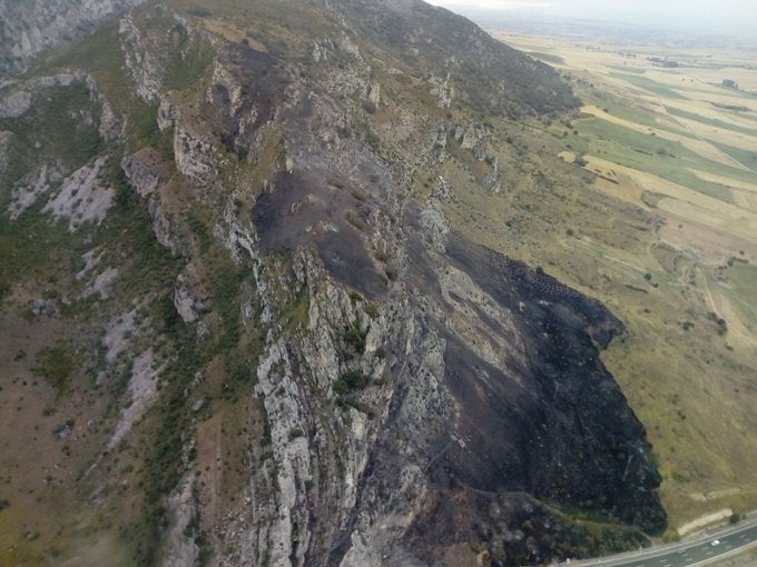 Controlado el incendio de Pancorbo y reabierta la circulación en la N-1 y A-1