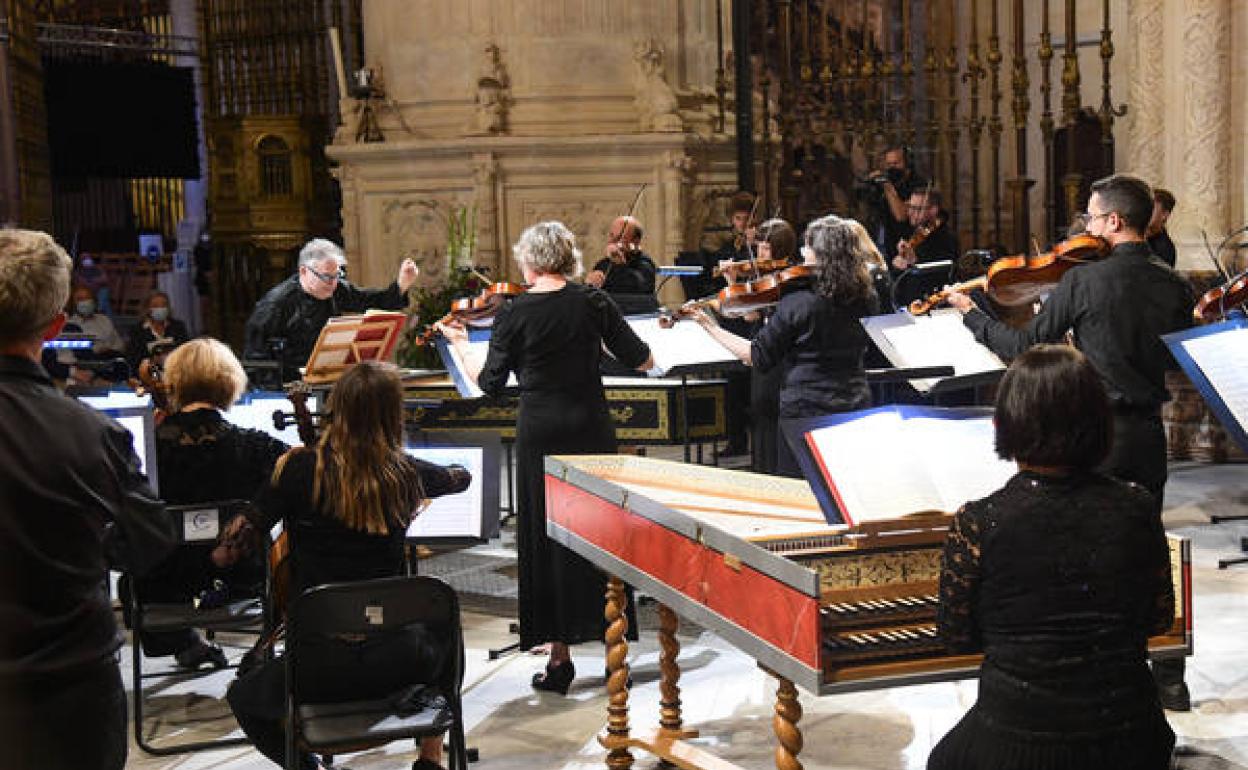 La orquesta inglesa especializada en música barroca y clásica, The Academy of Ancient Music, ofrece un concierto en la Catedral de Burgos. 