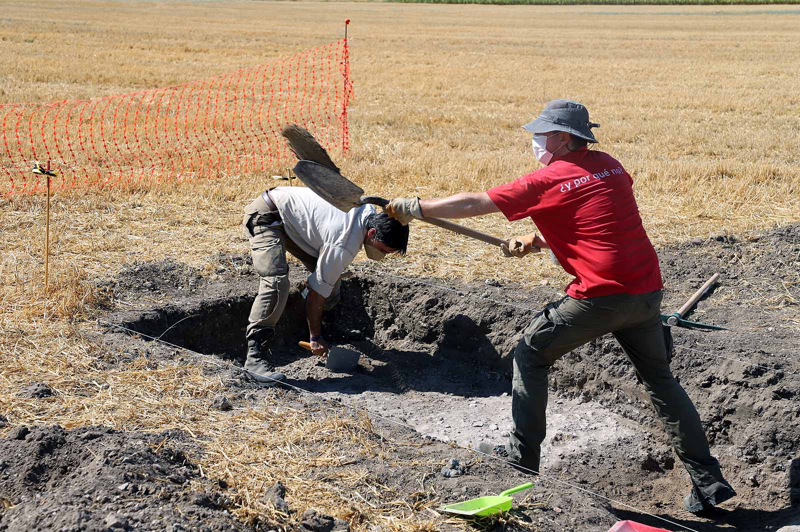 Un grupo de arqueólogos se traslada por quinto año para investigar un asedio romano.