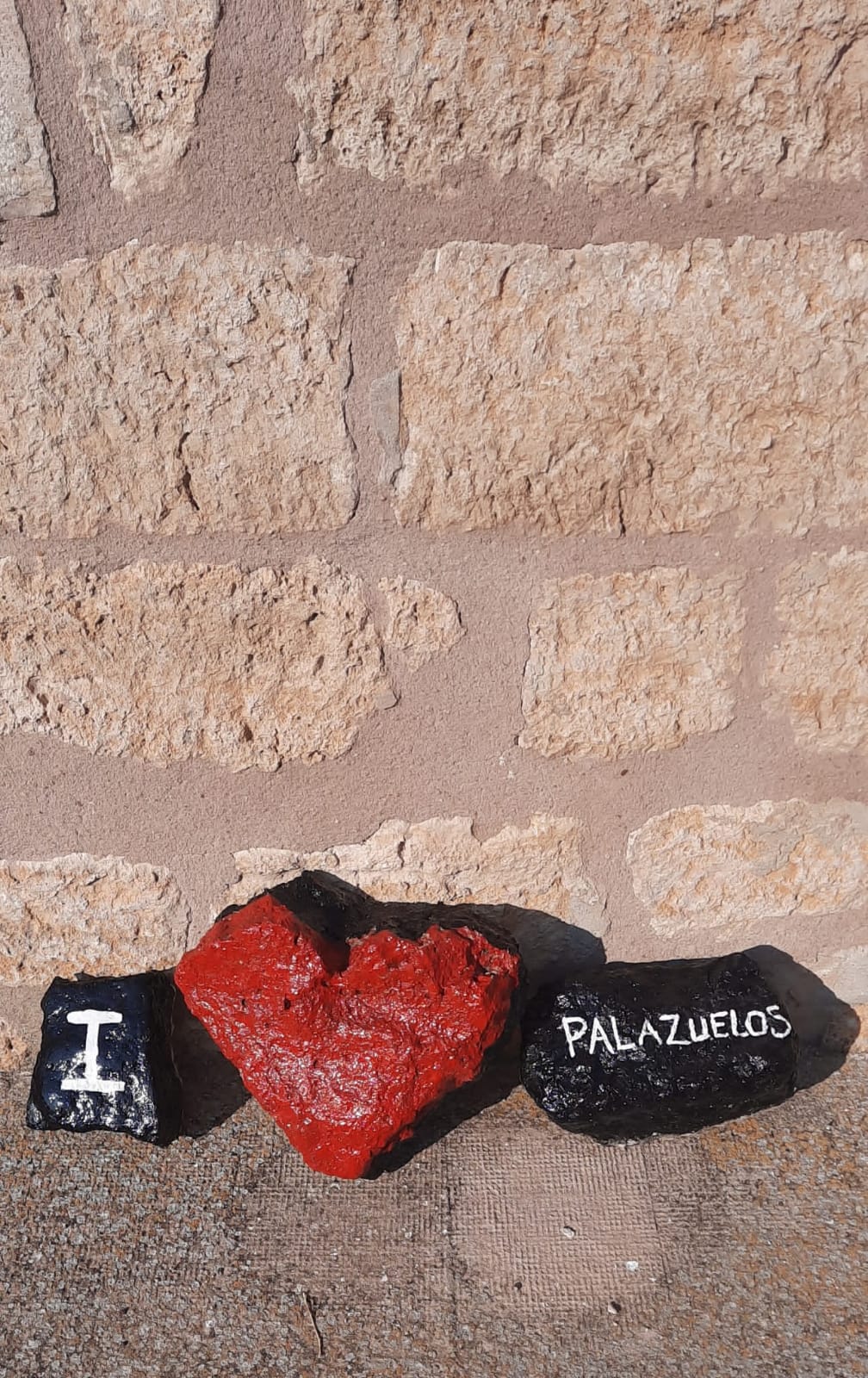 Fotos: &#039;PetreArte&#039;, pintura sobre piedras en Palazuelos de Muñó