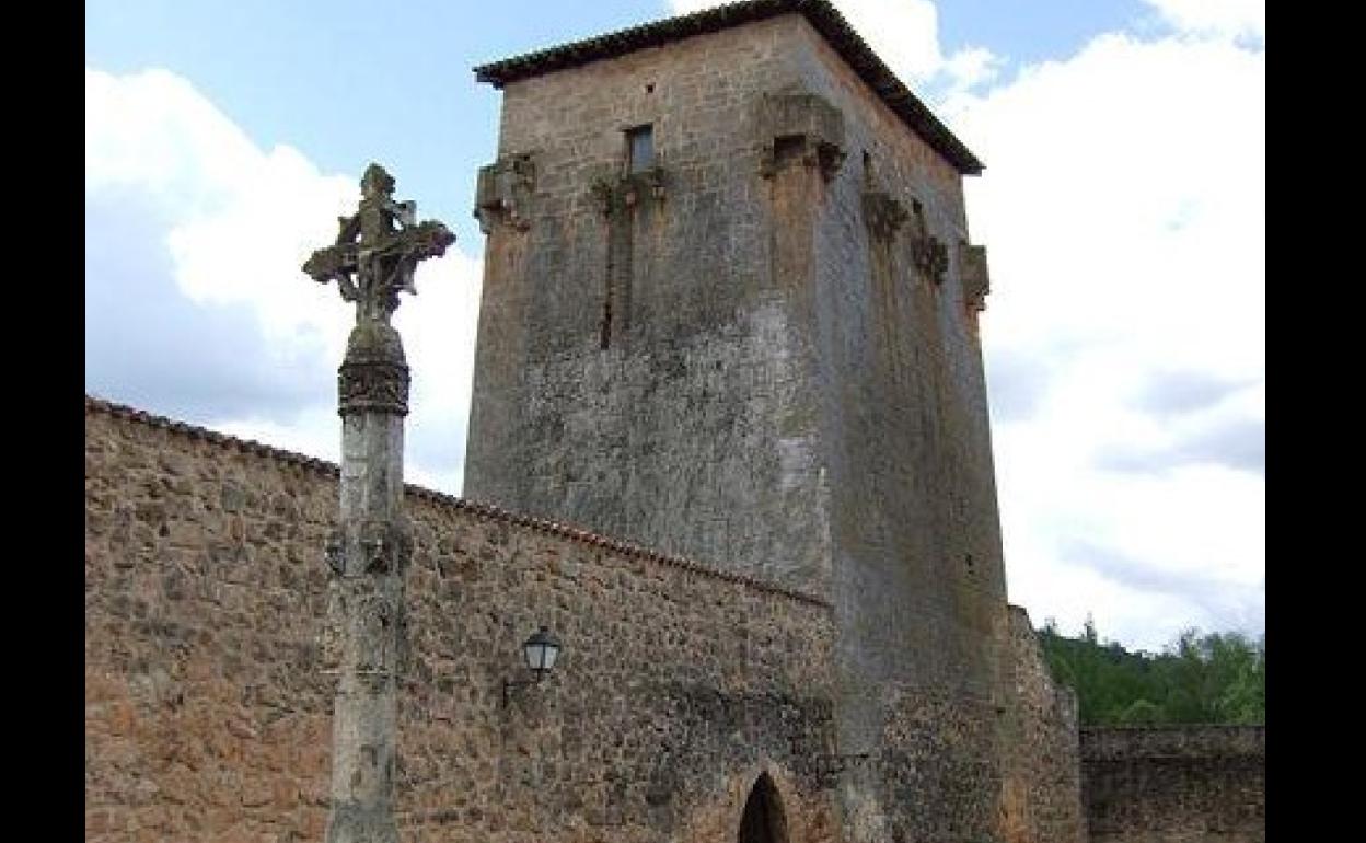 Torreón de Fernán González de Covarrubias. 