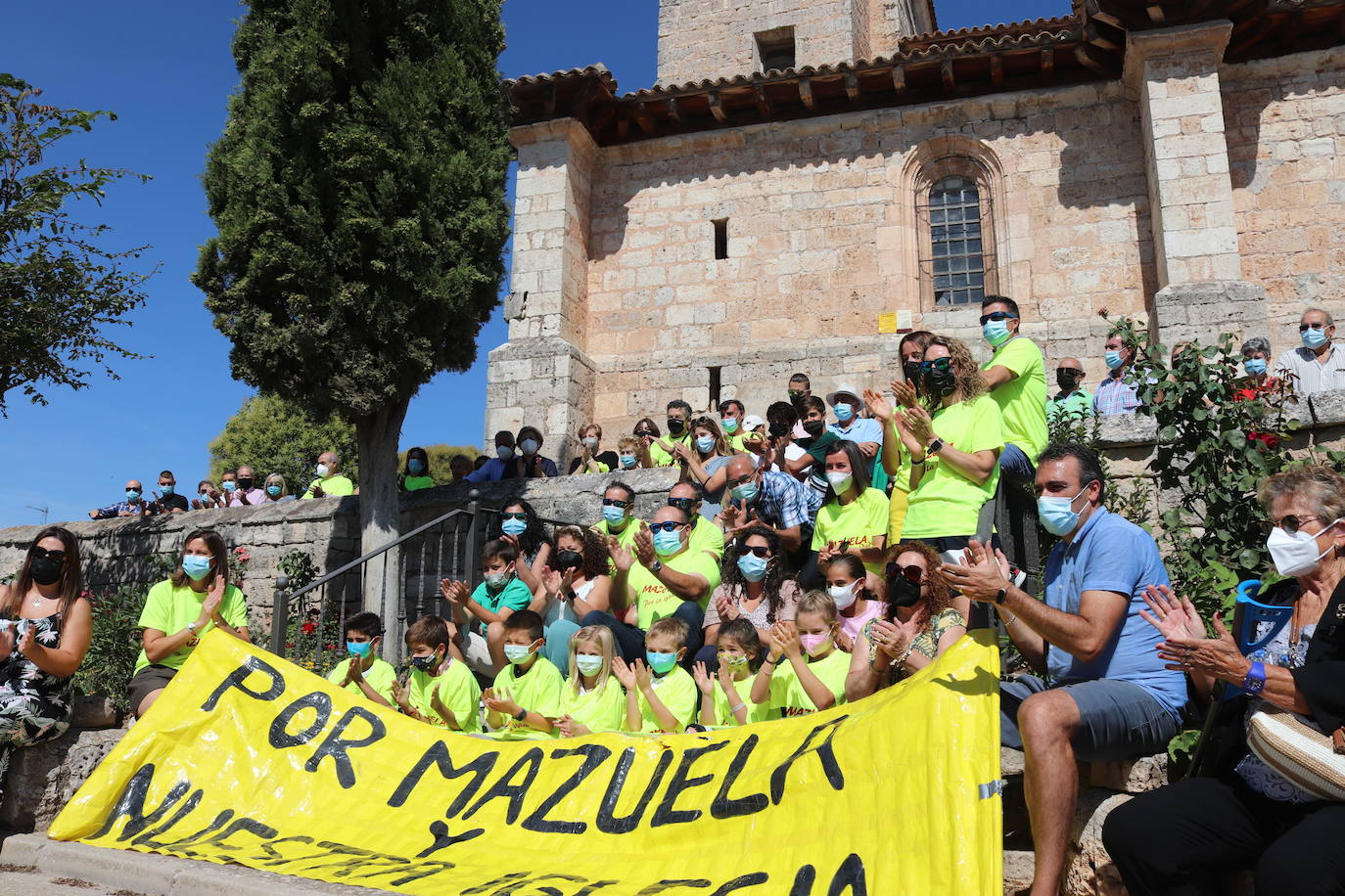 Abrazo a la iglesia de Mazuela. 