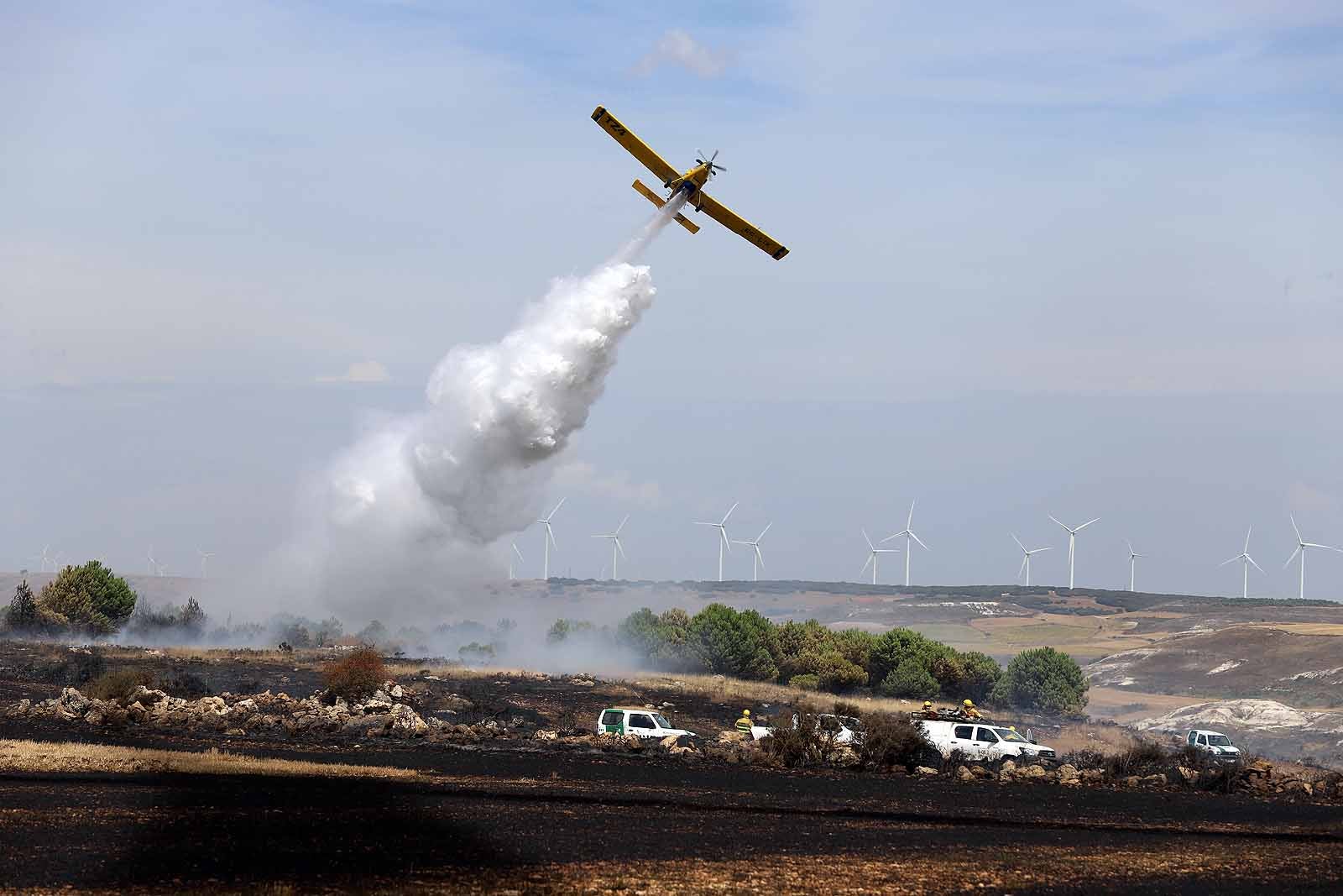 Fotos: Incendio en el parque eólico de Valle de Santibáñez