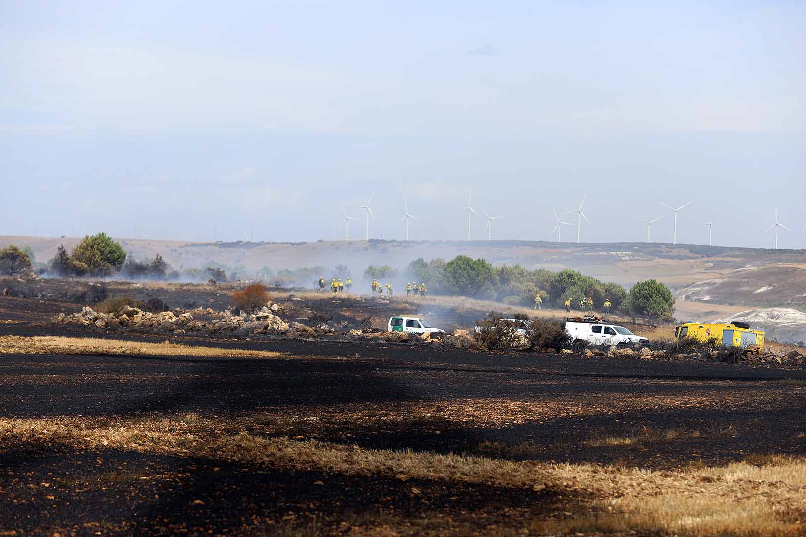 Fotos: Incendio en el parque eólico de Valle de Santibáñez