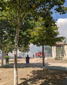 Imagen secundaria 2 - Sucesos Burgos: Extinguido el incendio que amenazaba la residencia Ciudad del Bienestar en Aranda