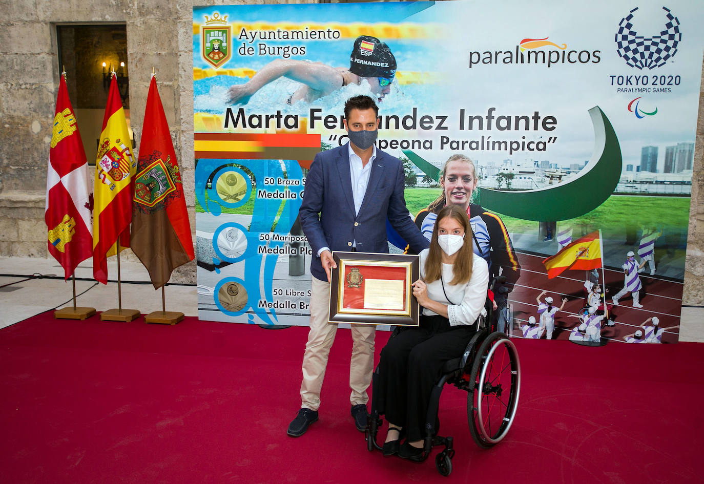 Fotos: La nadadora paralímpica Marta Fernández ha recibido un homenaje en Burgos