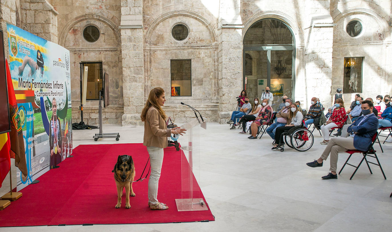 Fotos: La nadadora paralímpica Marta Fernández ha recibido un homenaje en Burgos
