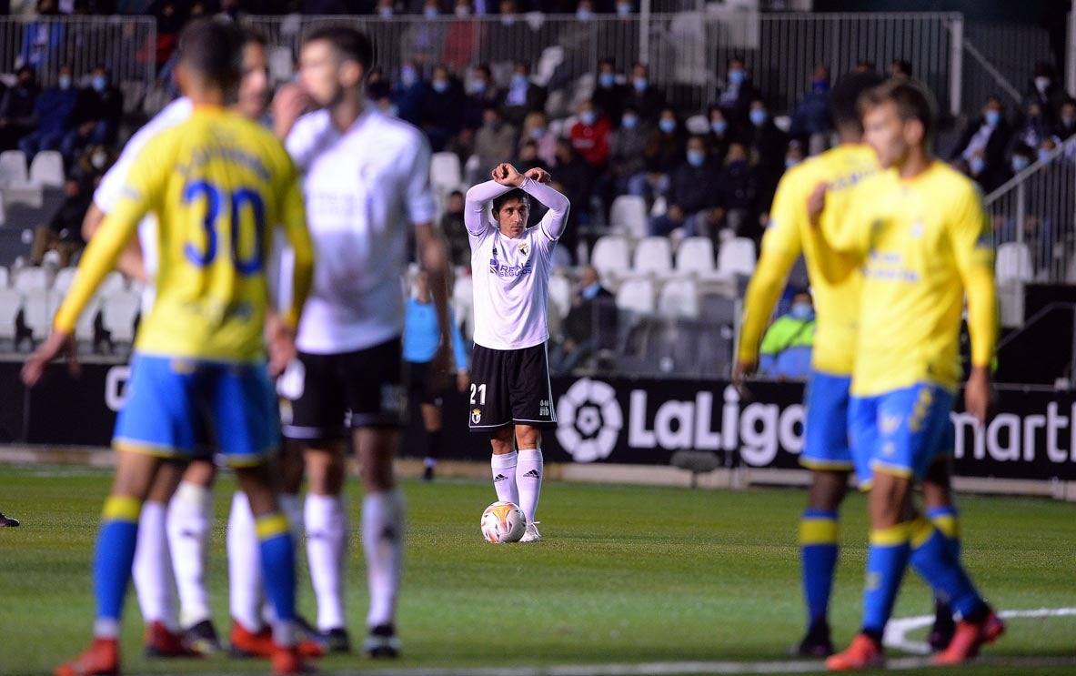 Fotos: El Burgos CF suma un empate frente a Las Palmas