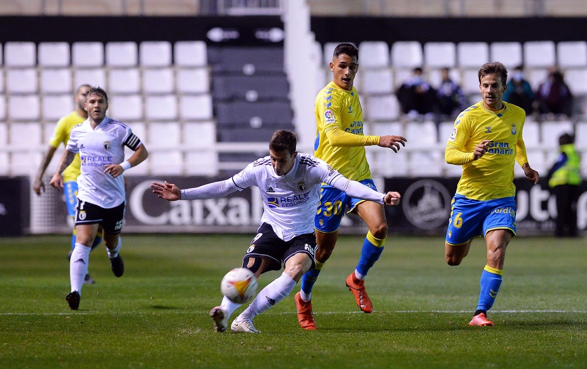 Fotos: El Burgos CF suma un empate frente a Las Palmas