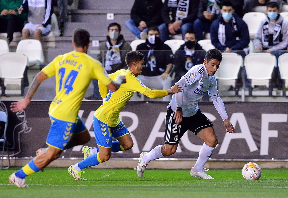 Fotos: El Burgos CF suma un empate frente a Las Palmas