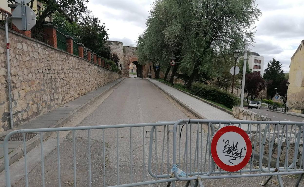 Se peatonalizará todo el acceso al Arco de San Martín, que ahora está ya cerrado al tráfico. 