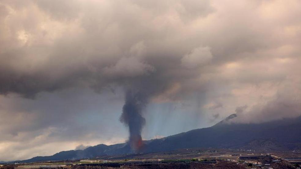 La erupción del volcán Cumbre Vieja, en imágenes