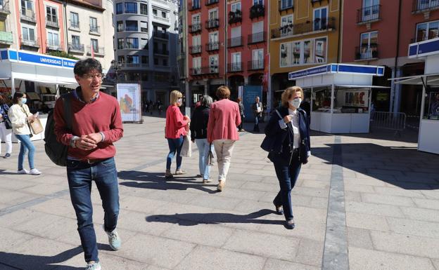 Los burgaleses se vuelcan con la Feria del Libro