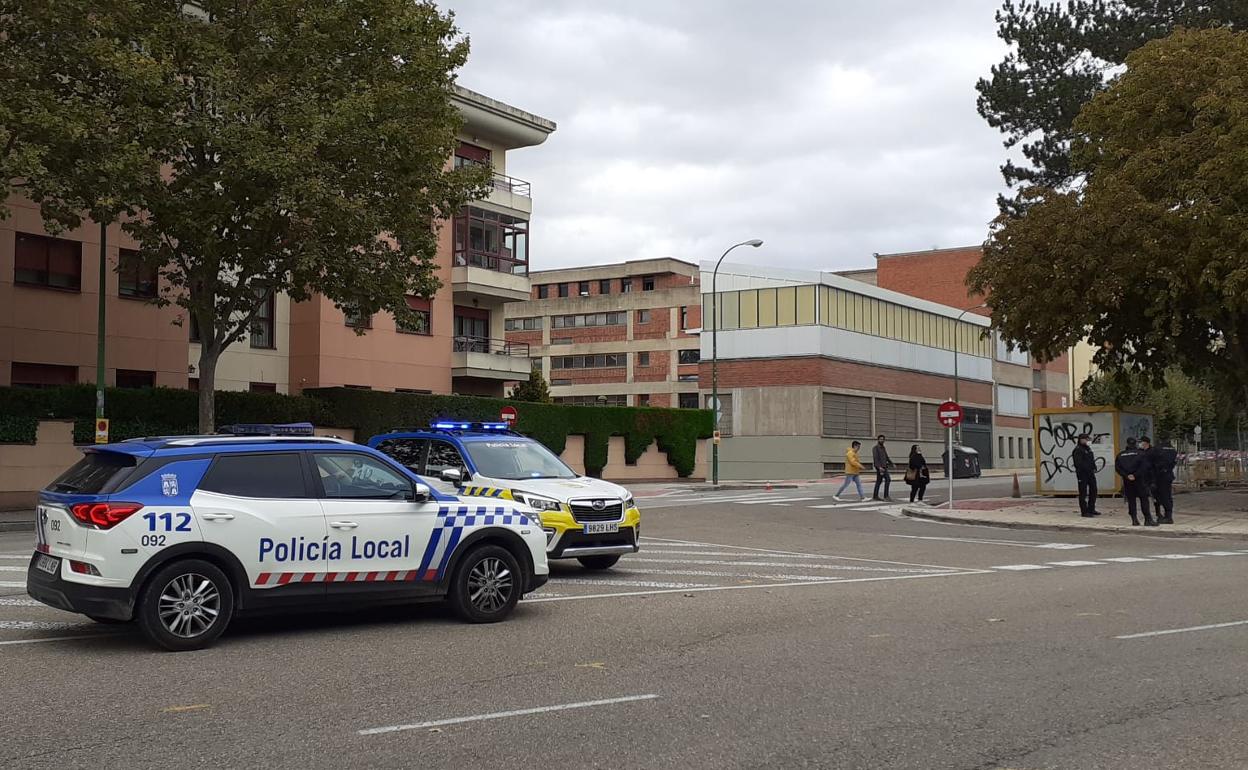 La Policía Local s encarga de las restricciones al tráfico y el aparcamiento.