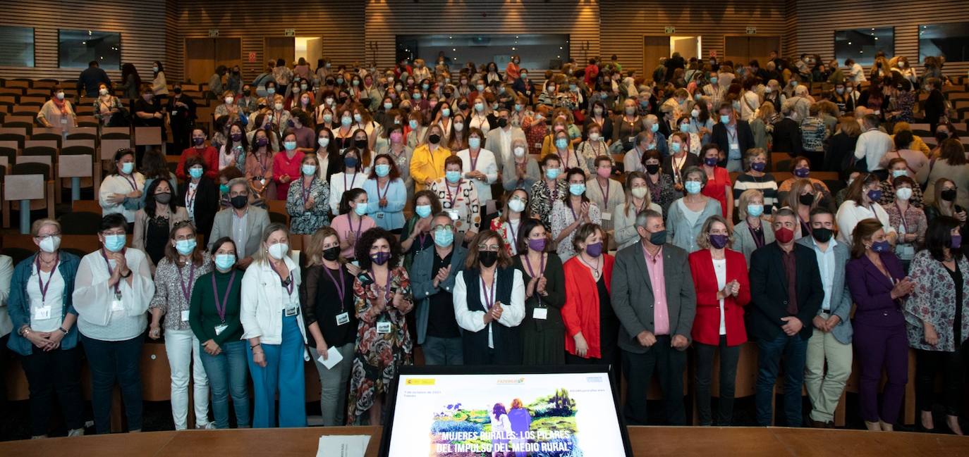 Reunión de mujeres rurales en Toledo. 