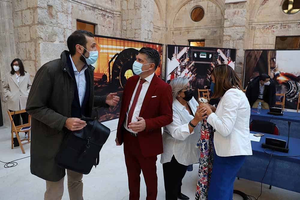 Fotos: La dimisión de Israel Hernando marca el pleno de Burgos