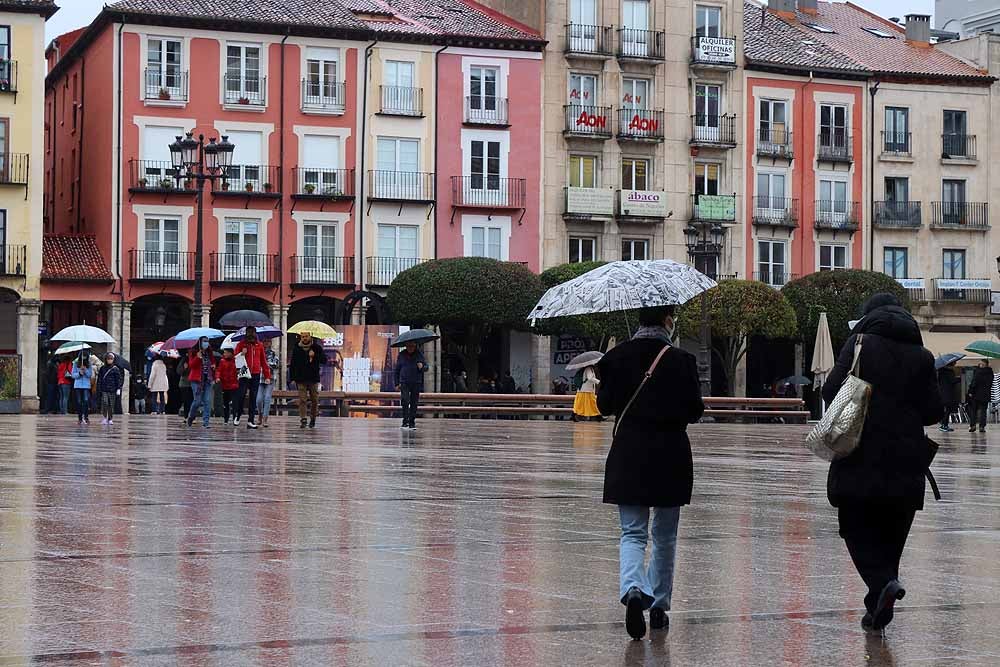 Fotos: Burgos se despide octubre con lluvia