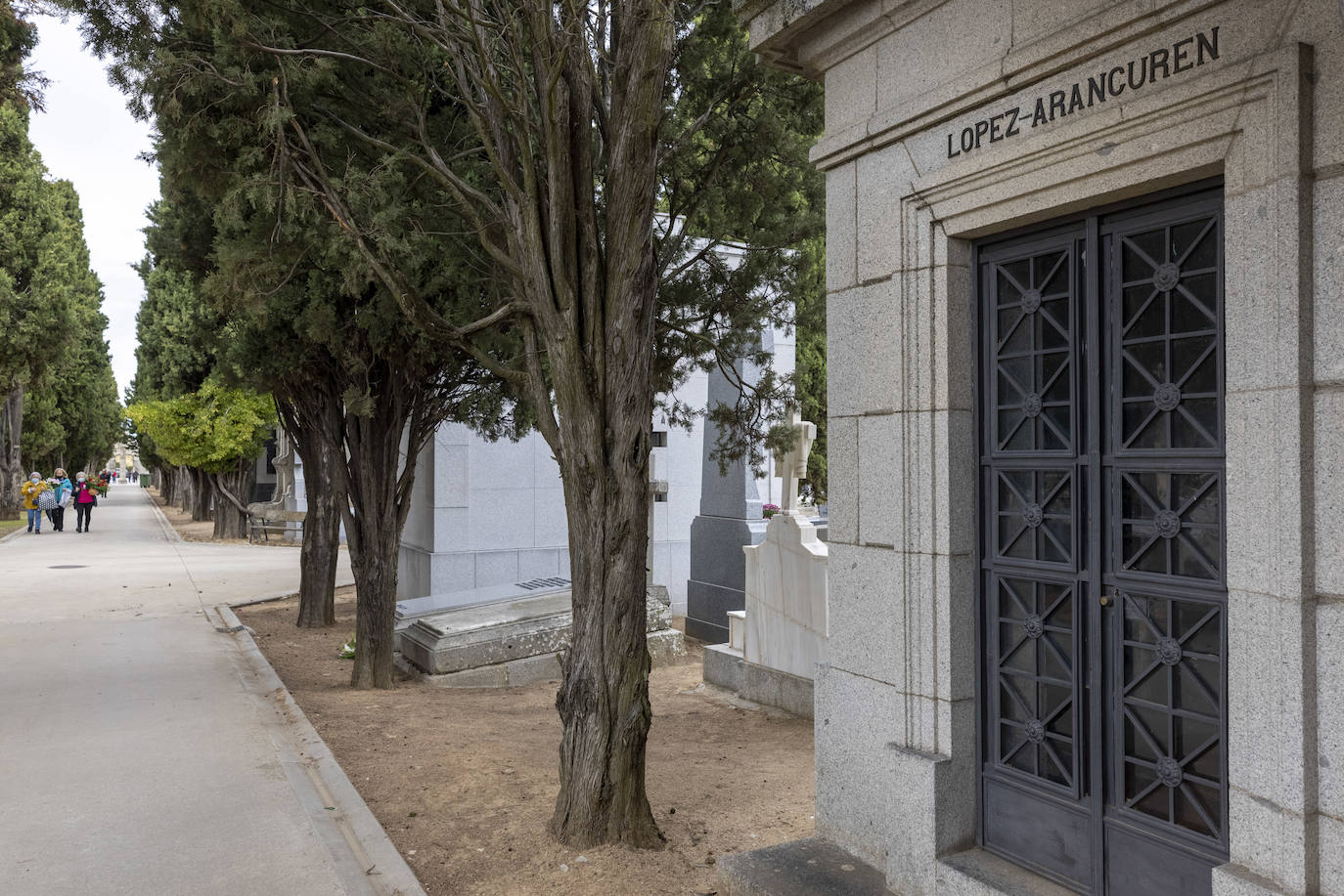 Panteón de José Luis López Aranguren en Ávila