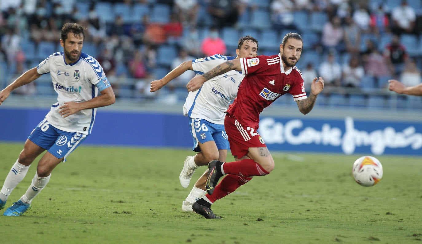 Fotos: El CD Tenerife golea al Burgos CF