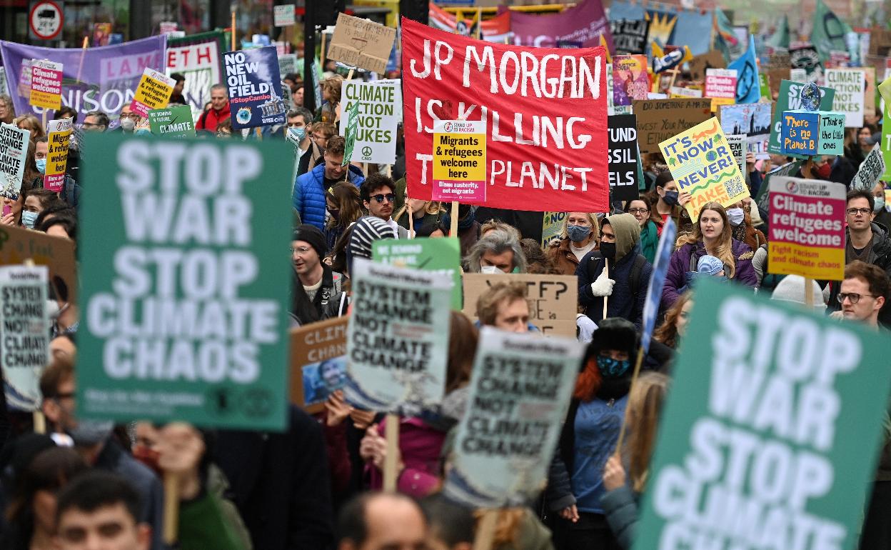 Protestas en Londres por la COP26.