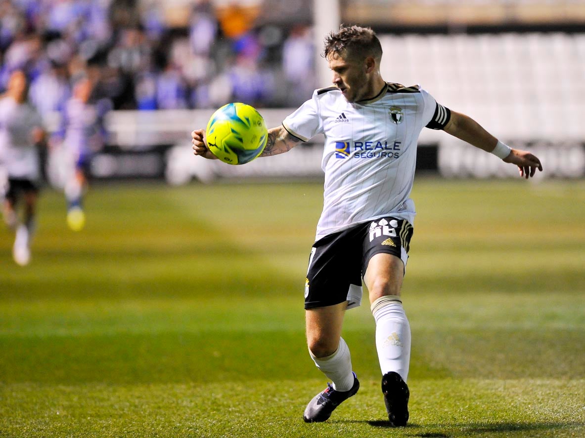 Fotos: El Burgos CF se hace con un nuevo derbi