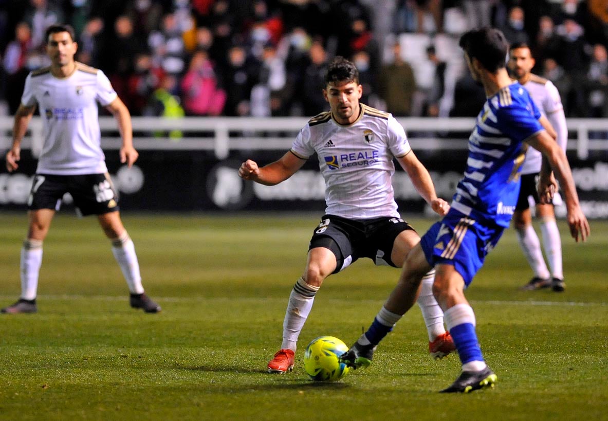 Fotos: El Burgos CF se hace con un nuevo derbi