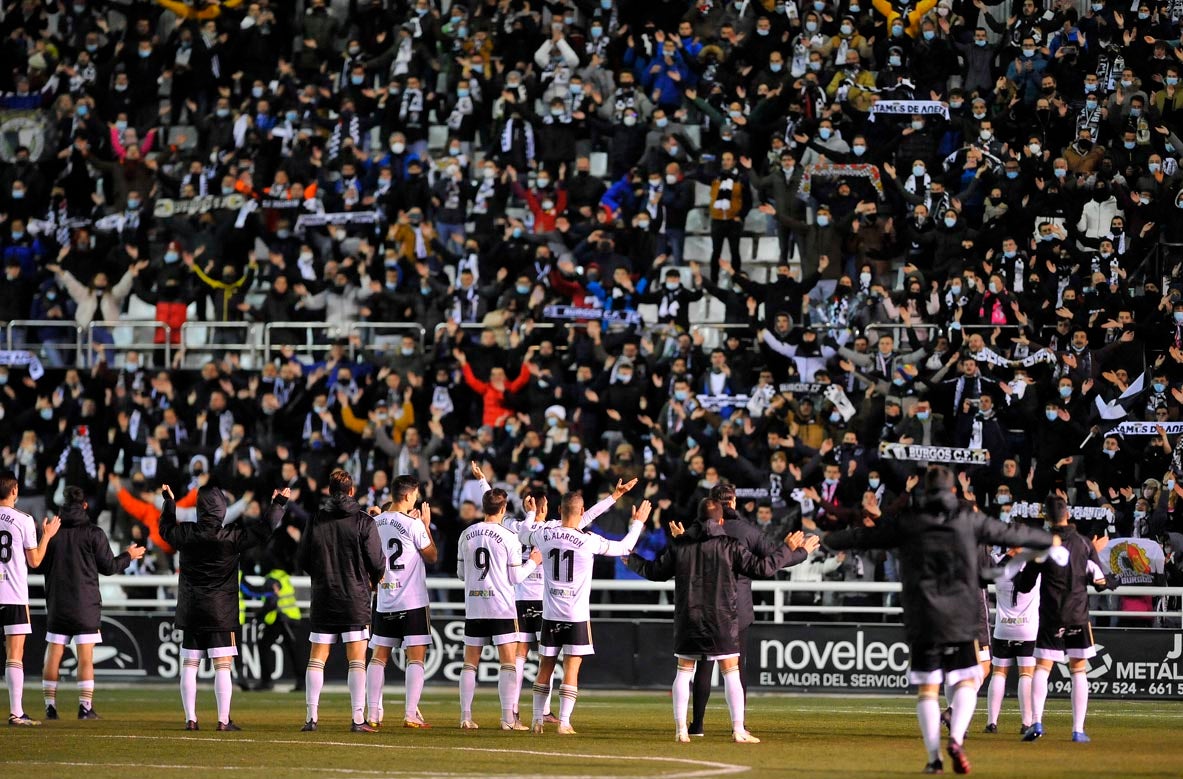 Fotos: El Burgos CF se hace con un nuevo derbi