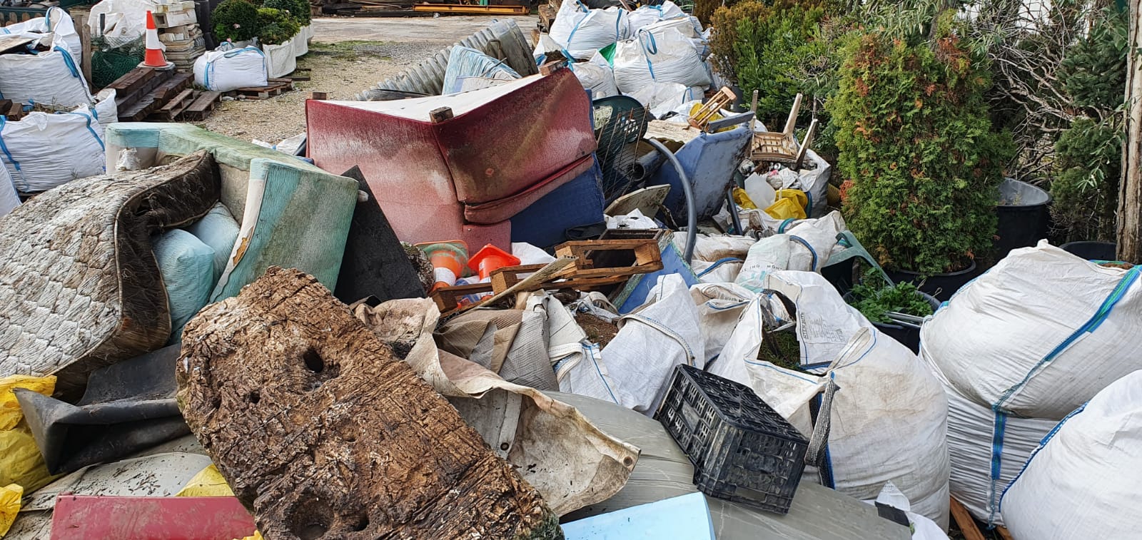 Fotos: Toneladas de basura en los ríos