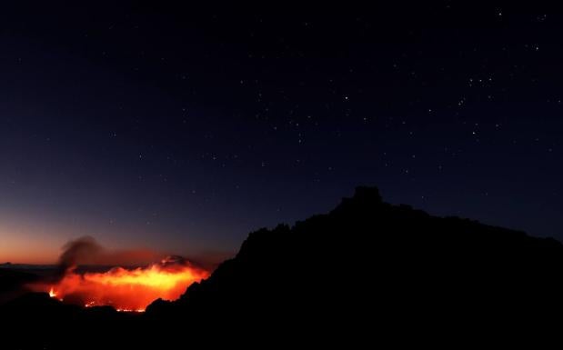 El volcán de La Palma entra en su novena semana de erupción. 