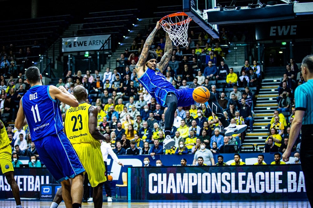 Fotos: El Hereda San Pablo Burgos vence al EWE Baskets Oldenburg