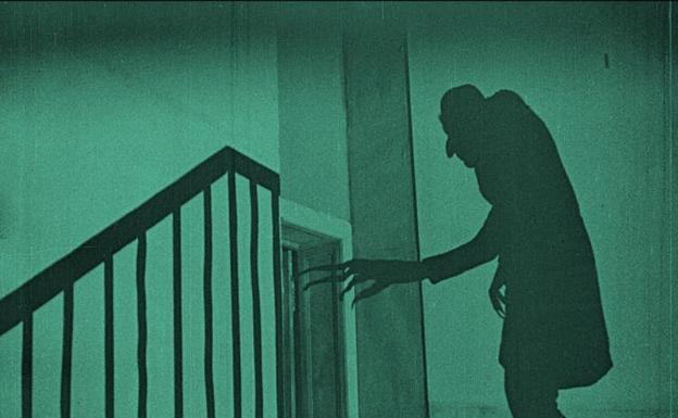 Nosferatu (Nosferatu, eine Symphonie des Grauens, F.W. Murnau, 1922).