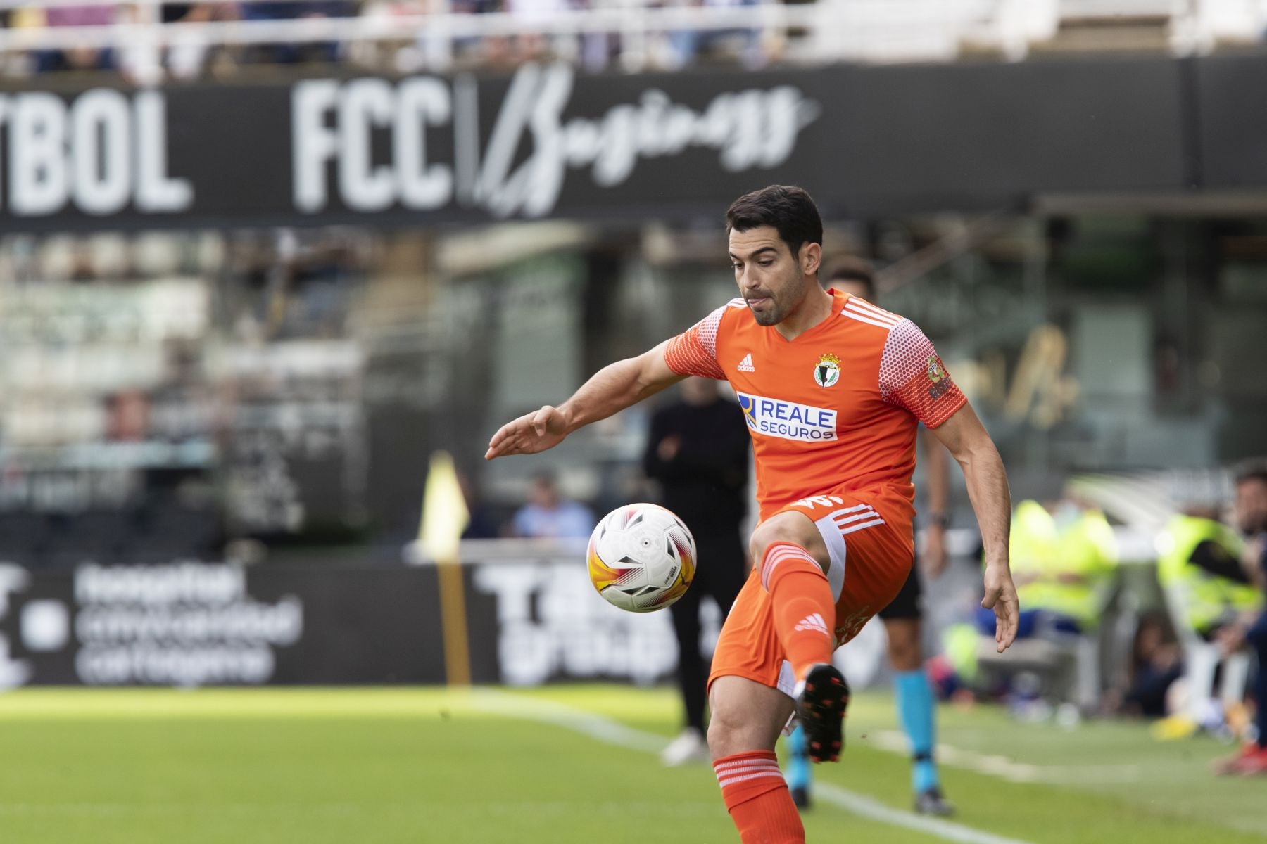 Fotos: El Burgos CF no puede con el FC Cartagena