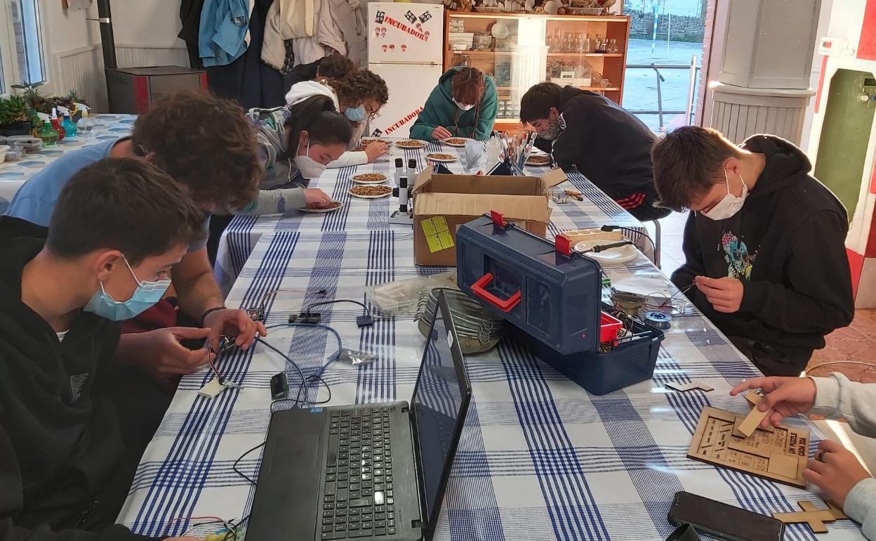 Los jóvenes apuestan por la ciencia y la tecnología.