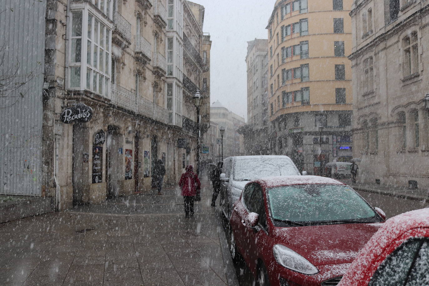 Las precipitaciones arrecian con fuerza durante media hora esta mañana en la capital.